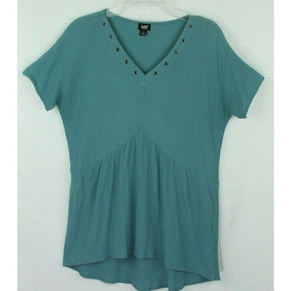 Lee Top V-Neck Metallic Grommets Pullover